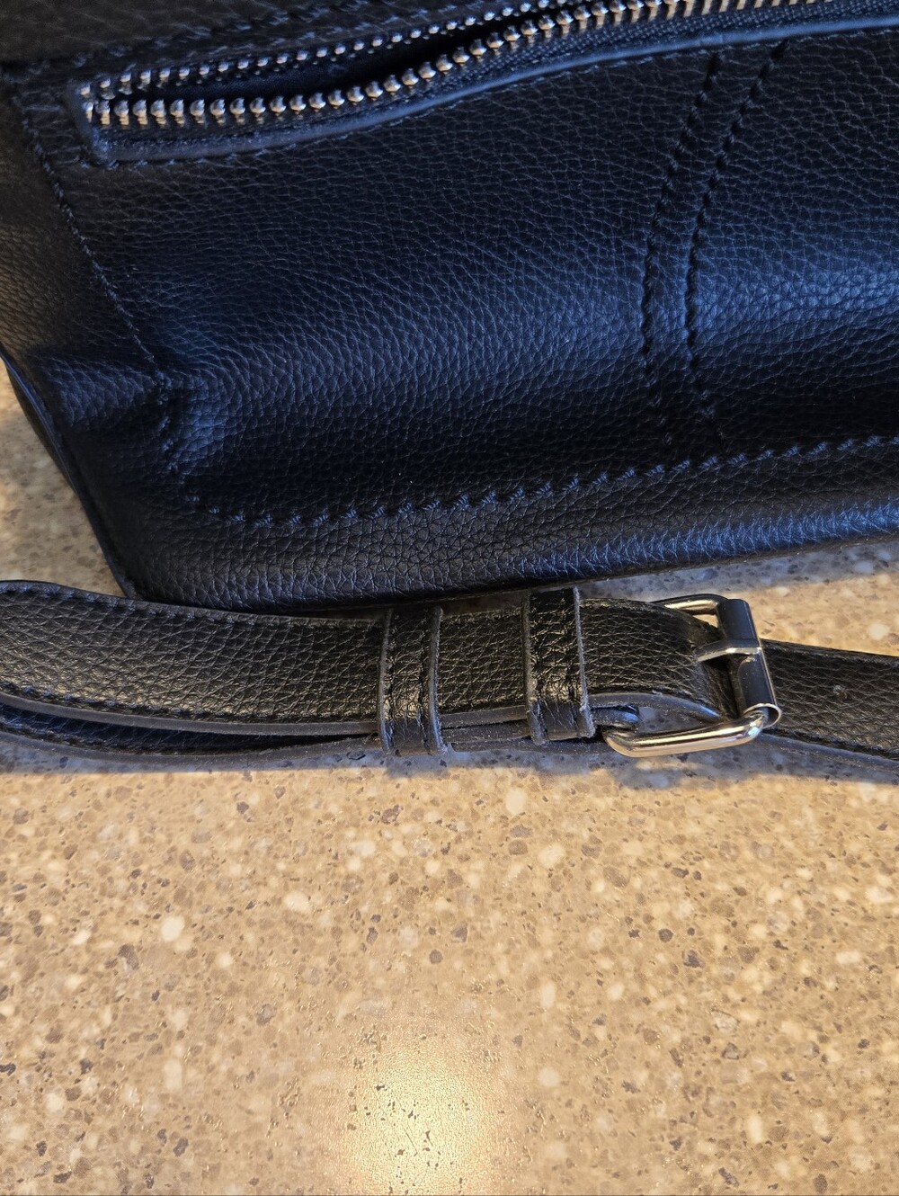 Steve Madden Black Crossbody Bag - Picture 3 of 6